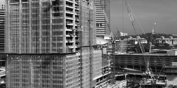 Delitos Contra la Propiedad / Urbanísticos Castellnovo · Construcción Sin Licencia de Obras