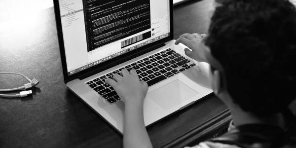 Delitos Informáticos Ribesalbes · Pornografía en la Red / Redes Sociales / Internet